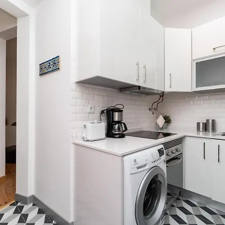 Gorgeous Flat With Terrace In Belem *