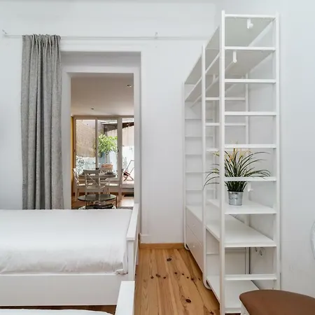 Gorgeous Flat With Terrace In Belem Лиссабон