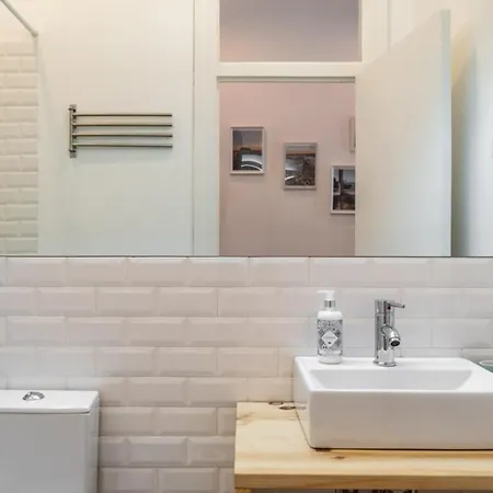Gorgeous Flat With Terrace In Belém *